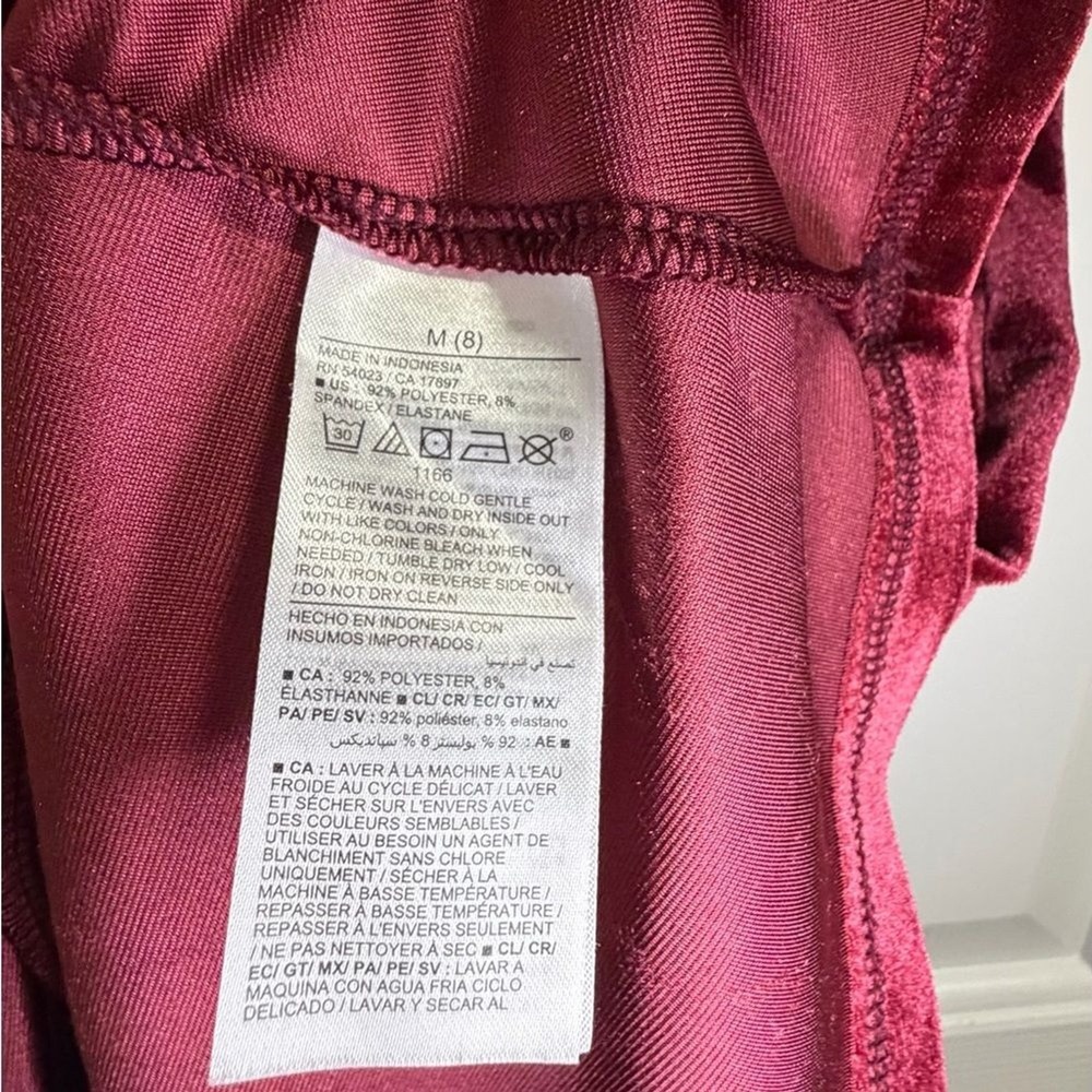 Old Navy Fit & Flare Short-Sleeve Red Wine Velvet Dress for Girls, Size M (8) - Picture 10 of 10